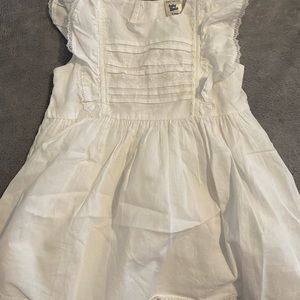 White linen ruffle dress never been worn sz 9 months